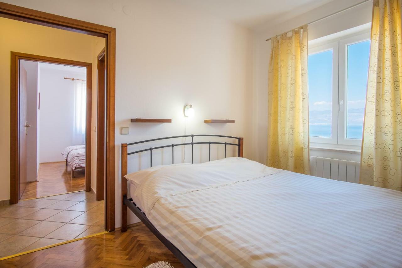 Apartman Cubranic Apartment Vrbnik Exterior photo