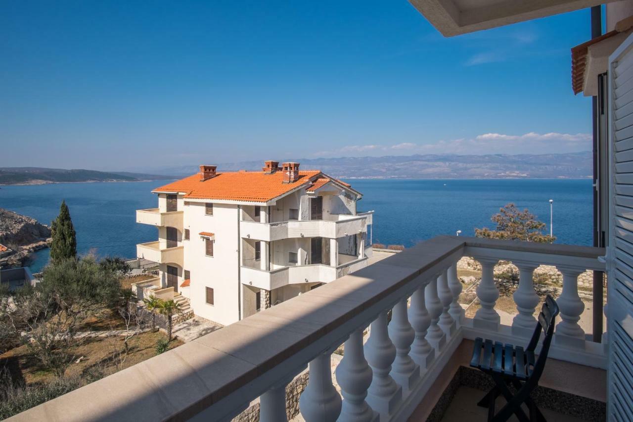 Apartman Cubranic Apartment Vrbnik Exterior photo