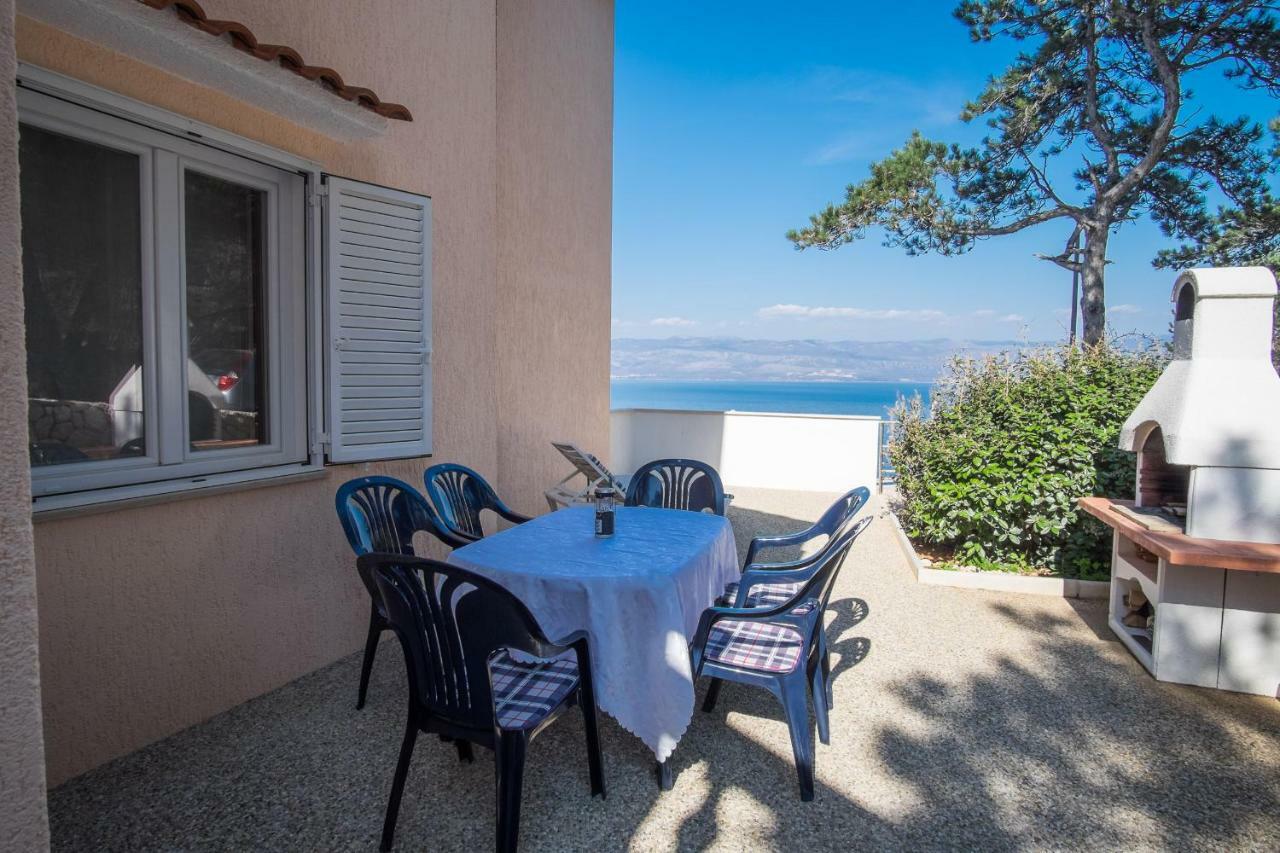 Apartman Cubranic Apartment Vrbnik Exterior photo