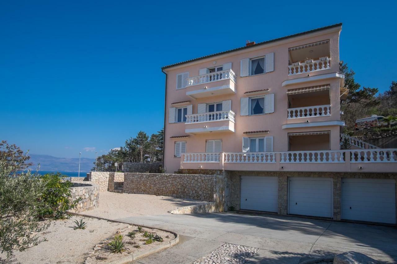 Apartman Cubranic Apartment Vrbnik Exterior photo